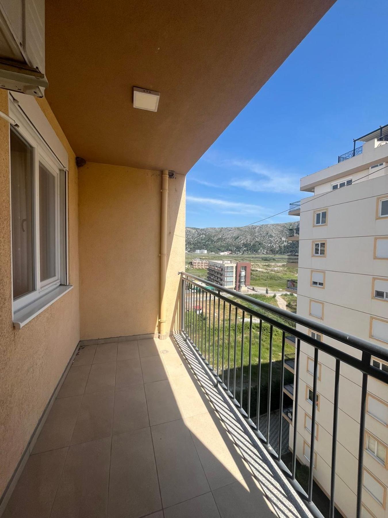 Shengjin Apartamento *